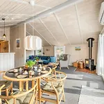 Edvardine - 400m From The Sea By Interhome Holiday home