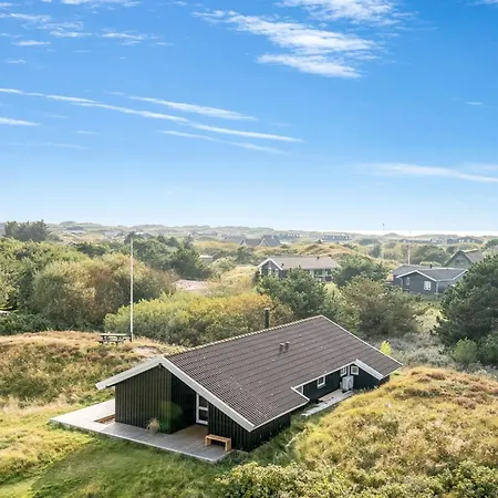 Holiday home Edvardine - 400m From The Sea By Interhome