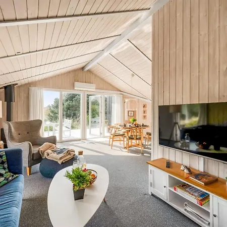 Holiday home Edvardine - 400m From The Sea By Interhome Fano