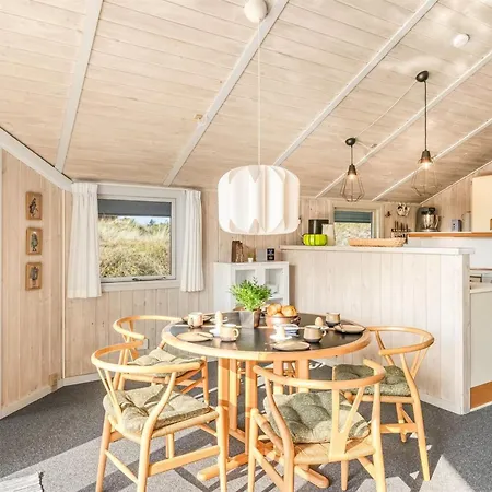 Edvardine - 400m From The Sea By Interhome Feriehus