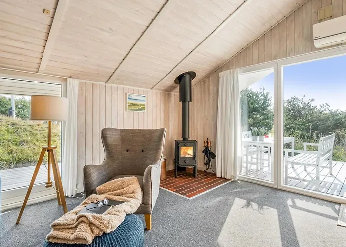 Edvardine - 400m From The Sea By Interhome *