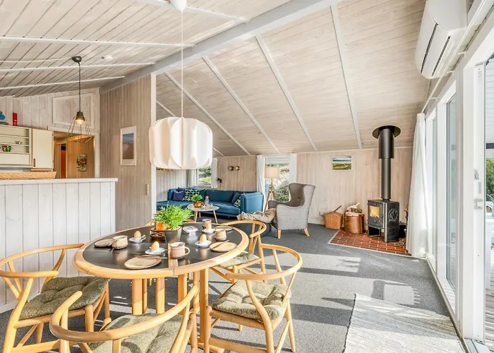 Edvardine - 400m From The Sea By Interhome Hébergement de vacances