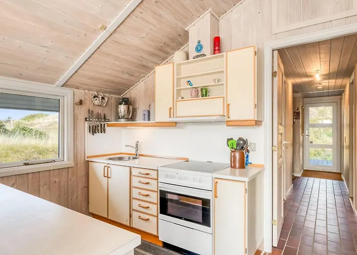 Edvardine - 400m From The Sea By Interhome *