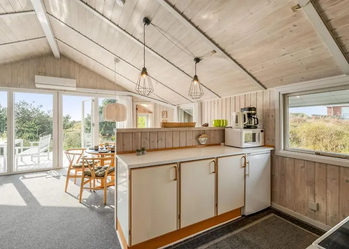 Edvardine - 400m From The Sea By Interhome *